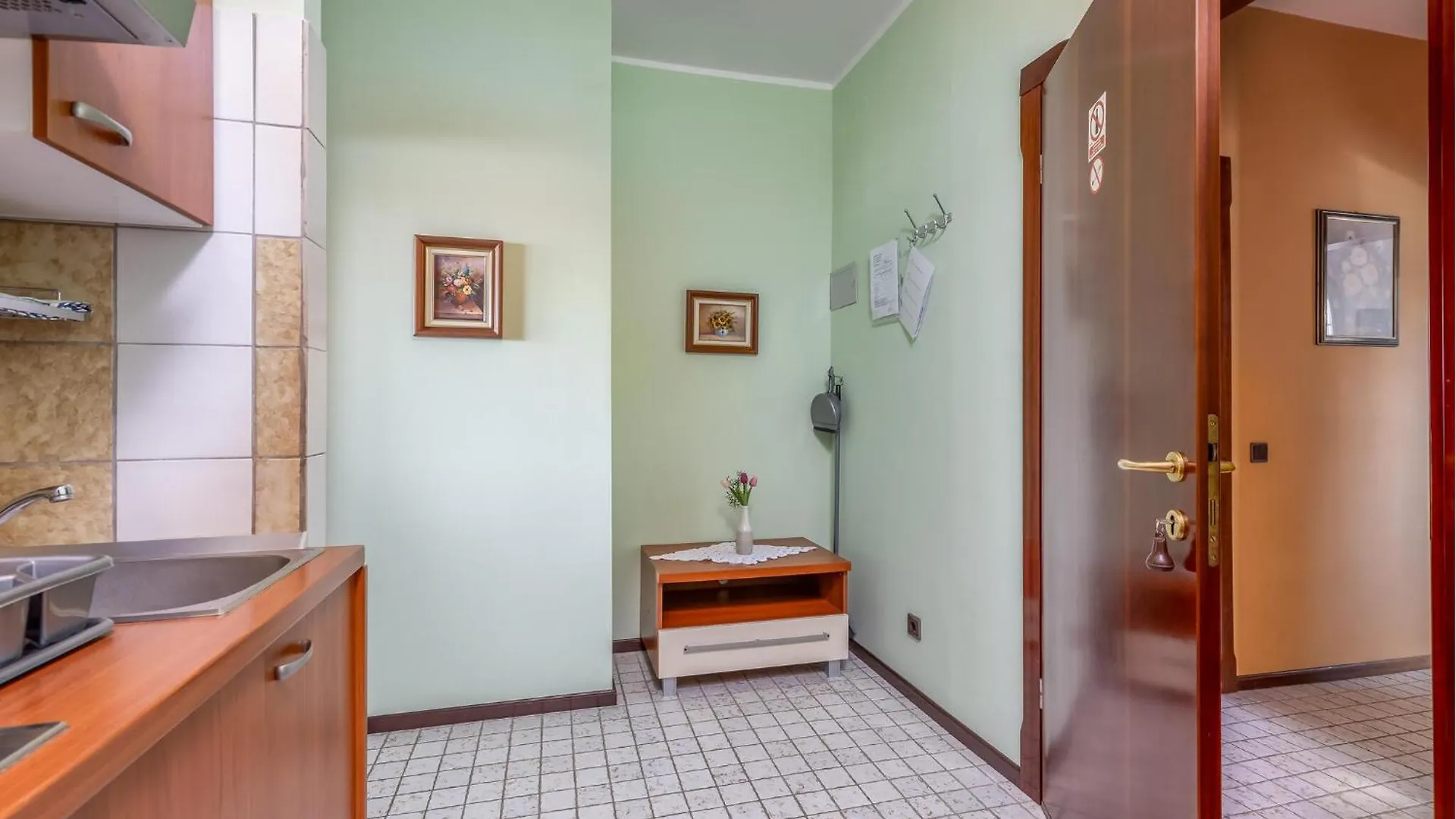 Awesome Apartment In Palit With Wifi